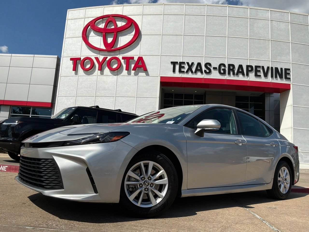 Used 2026 Toyota Camry LE FWD image 2