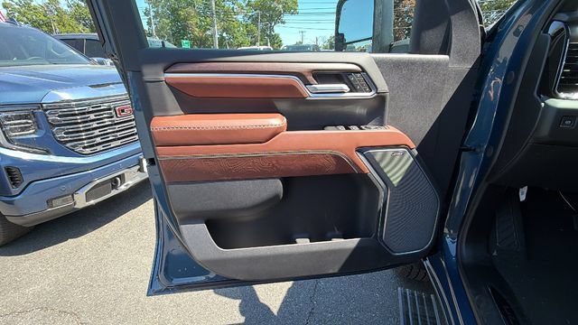 New 2026 GMC Sierra 2500 Denali Ultimate AWD/4WD image 13
