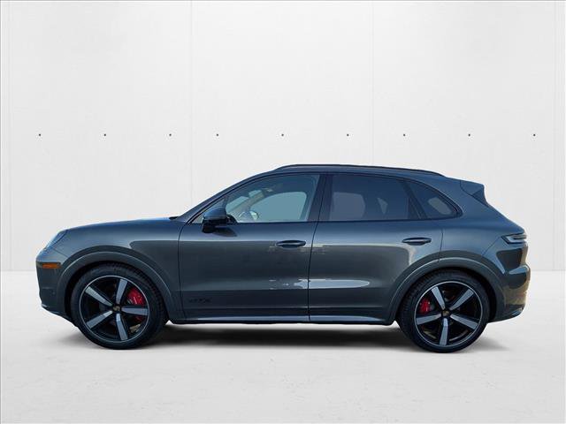 New 2025 Porsche Cayenne GTS image 2