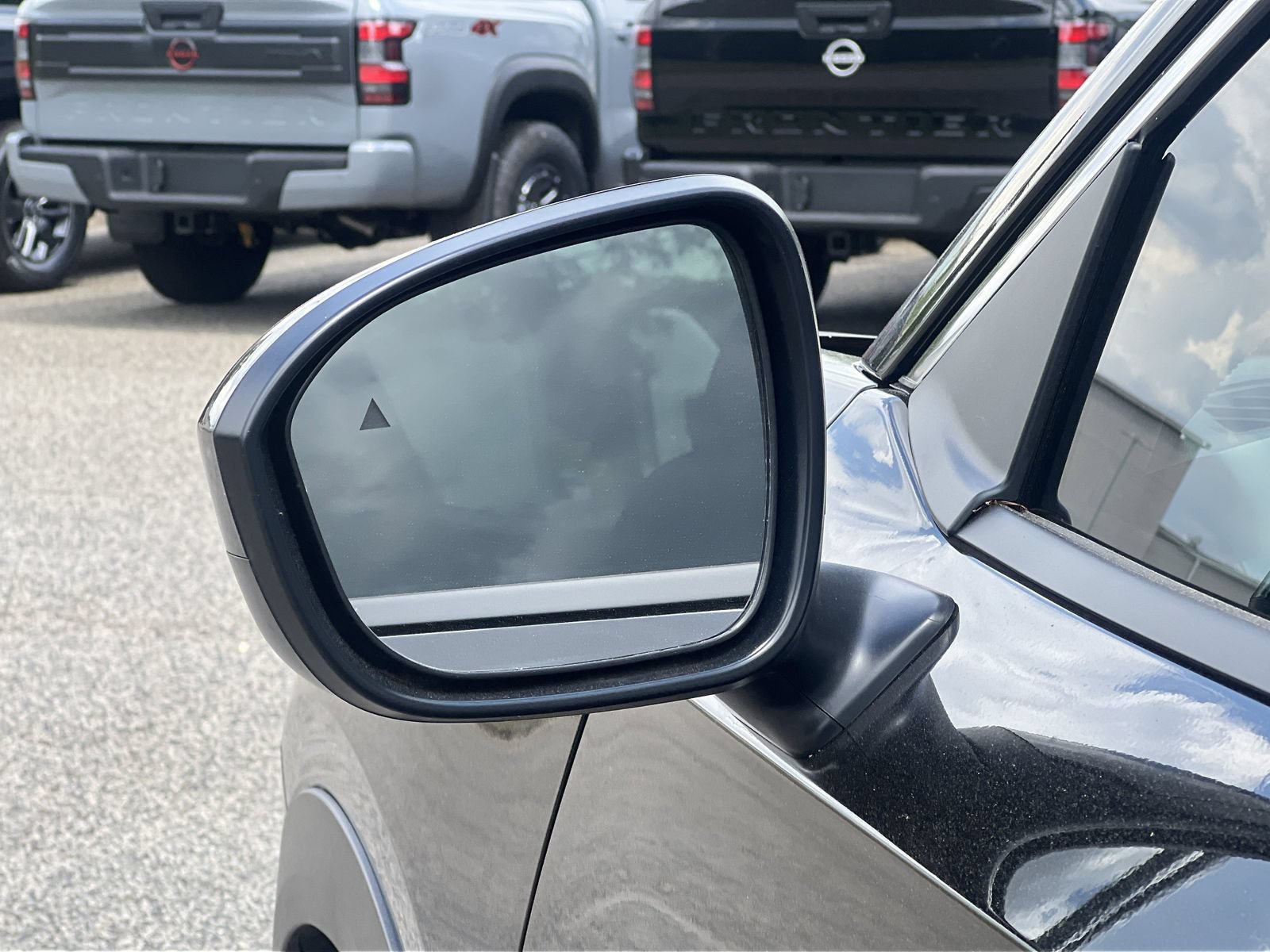 New 2026 Nissan Kicks SV w/ Charging Package FWD image 22
