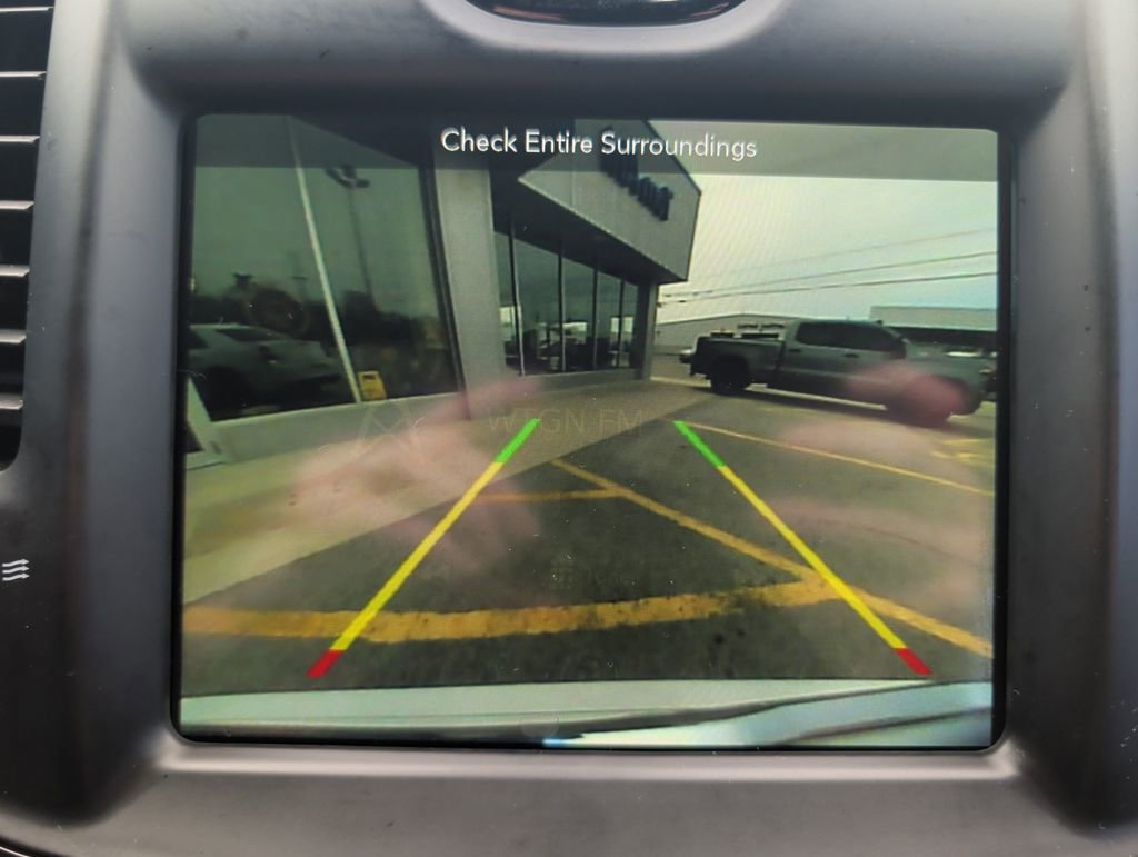 Used 2019 Chrysler 300 S RWD image 14