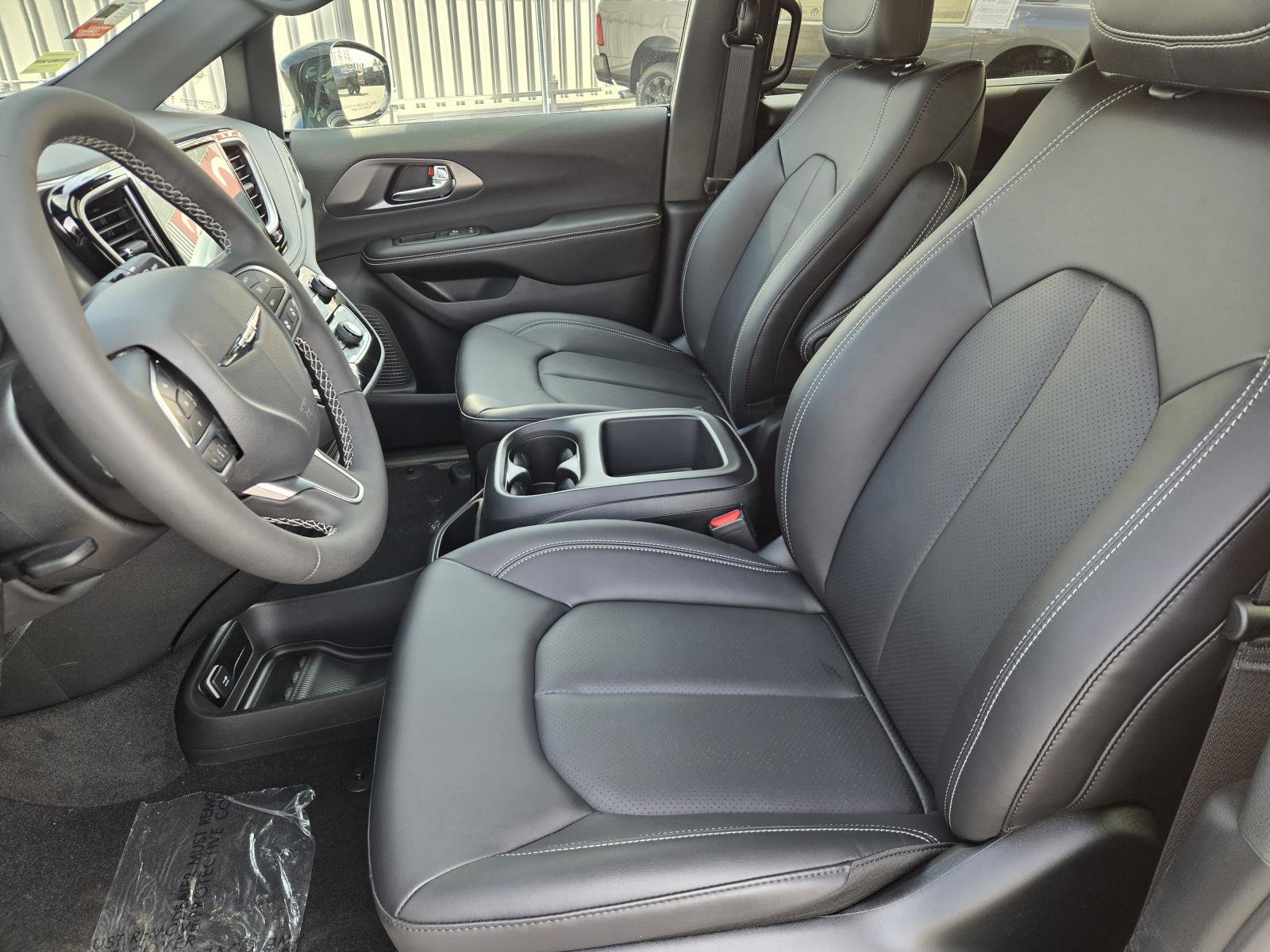 New 2026 Chrysler Pacifica Select image 24