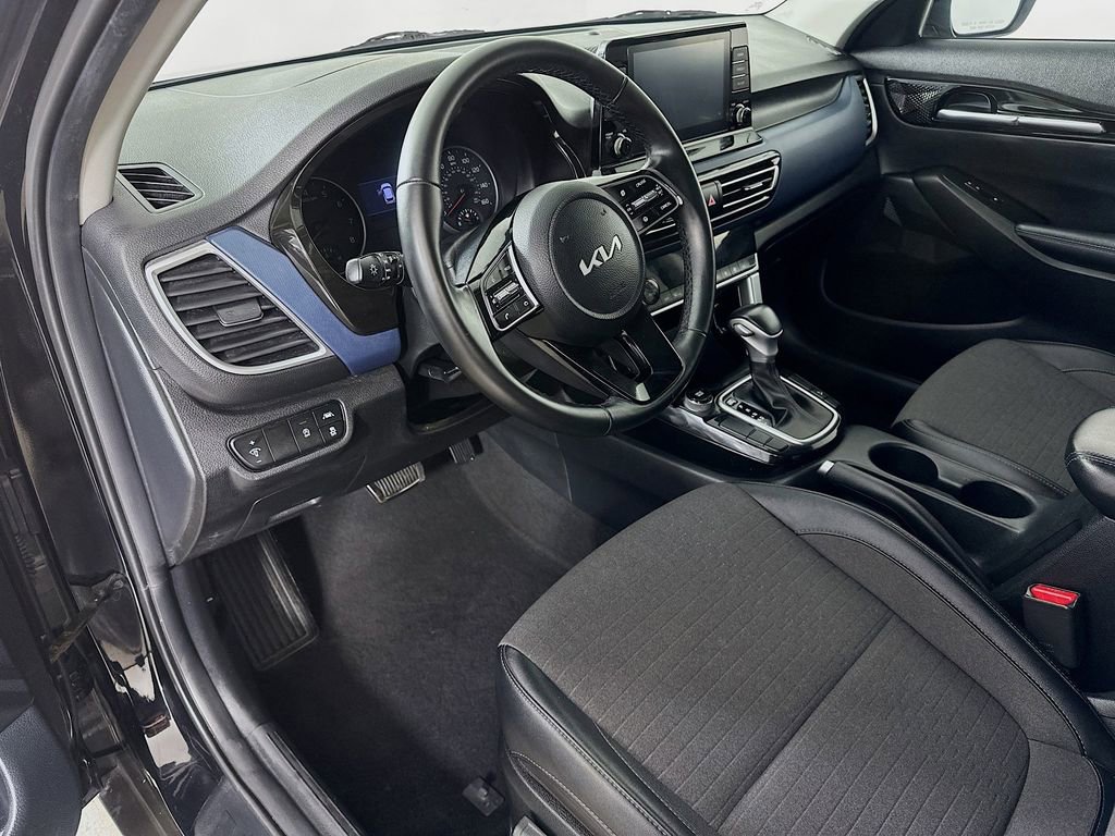 Certified 2023 Kia Seltos S image 18
