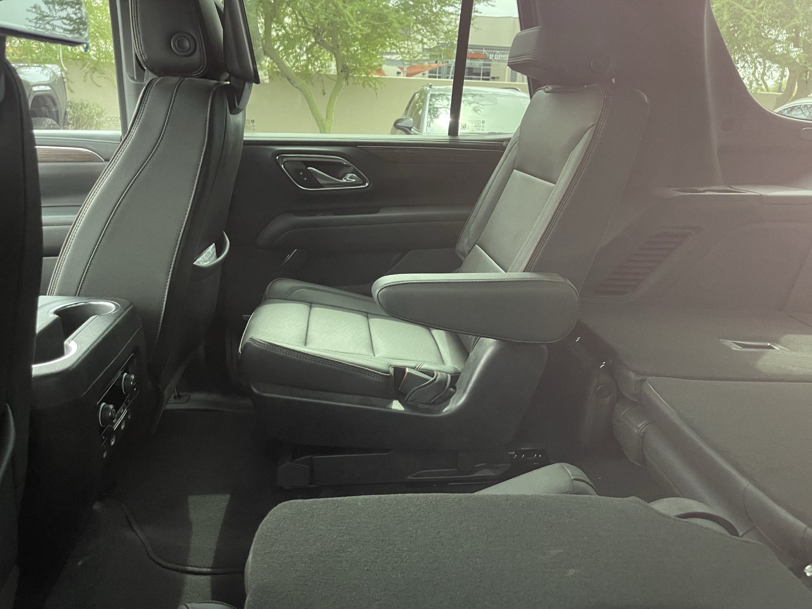 Used 2023 Chevrolet Tahoe High Country AWD/4WD image 10