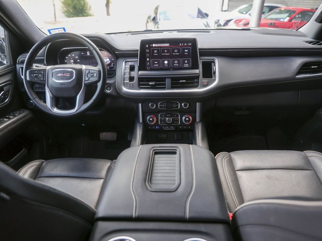 Used 2023 GMC Yukon SLT w/ SLT Luxury Package image 38