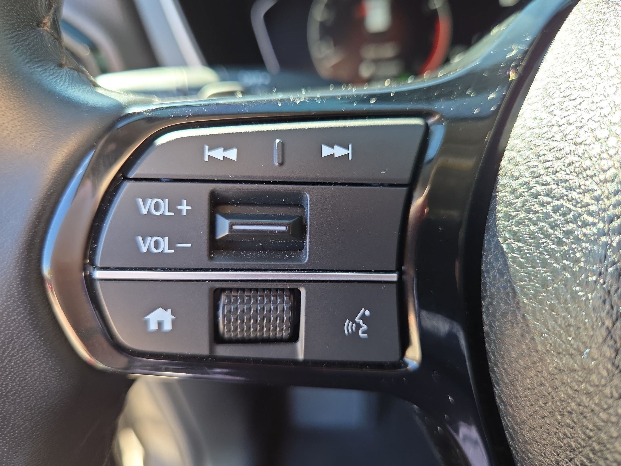 Used 2024 Honda Pilot Touring image 17