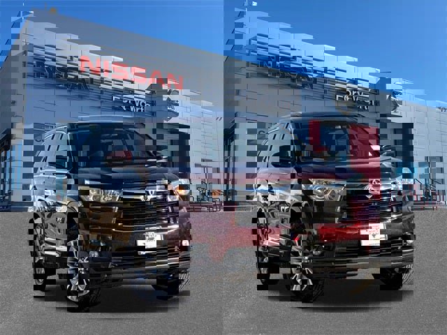 Used 2015 Toyota Highlander LE