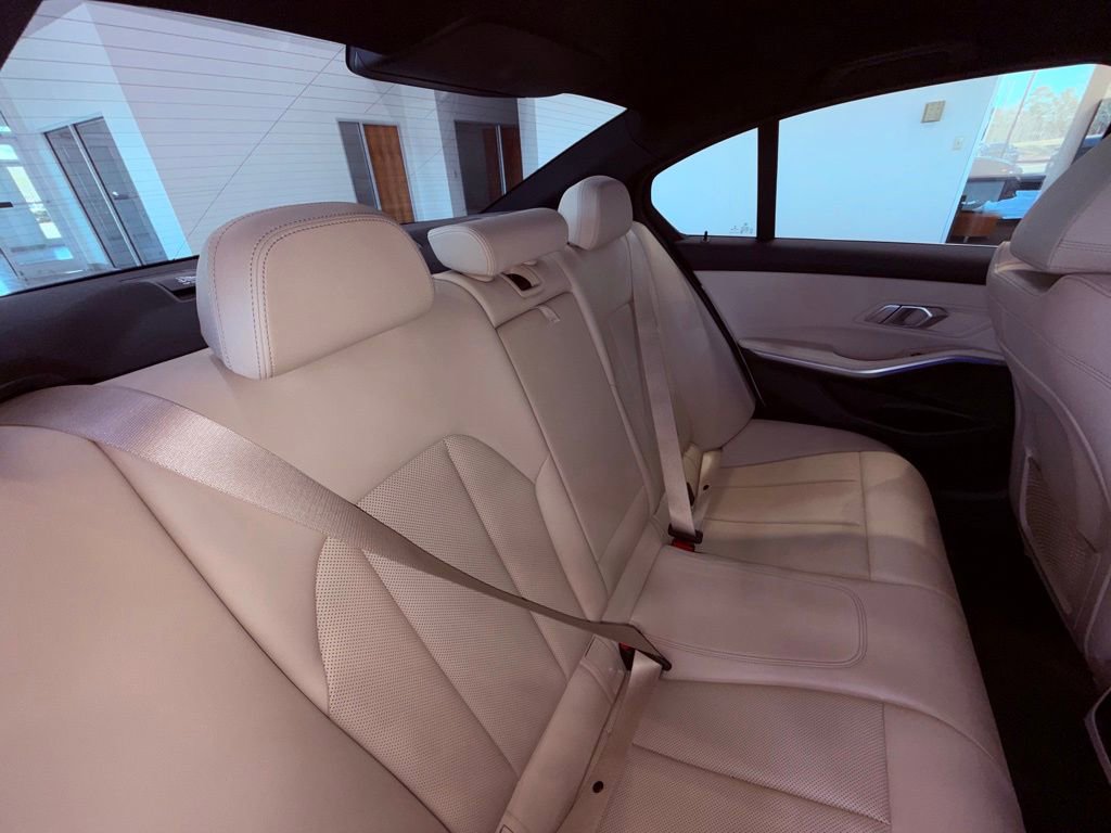 Used 2022 BMW 330i Sedan image 13