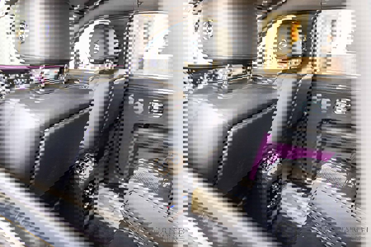 Used 2024 Rolls-Royce Ghost Black Badge image 46