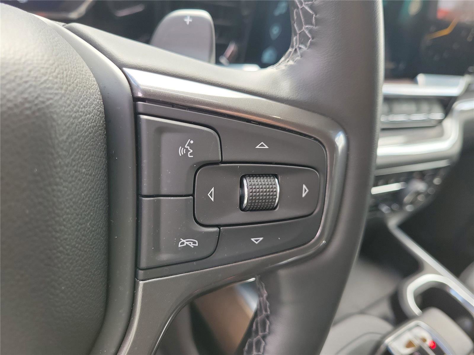 Used 2024 Chevrolet Silverado 1500 High Country w/ High Country Premium Package image 23