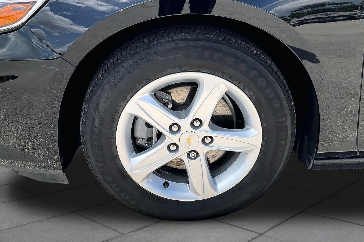 Used 2024 Chevrolet Malibu LS FWD image 11