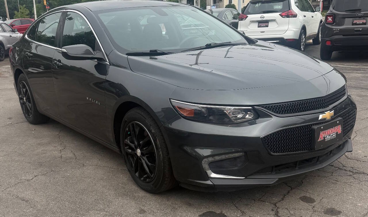 Used 2017 Chevrolet Malibu LT FWD image 7