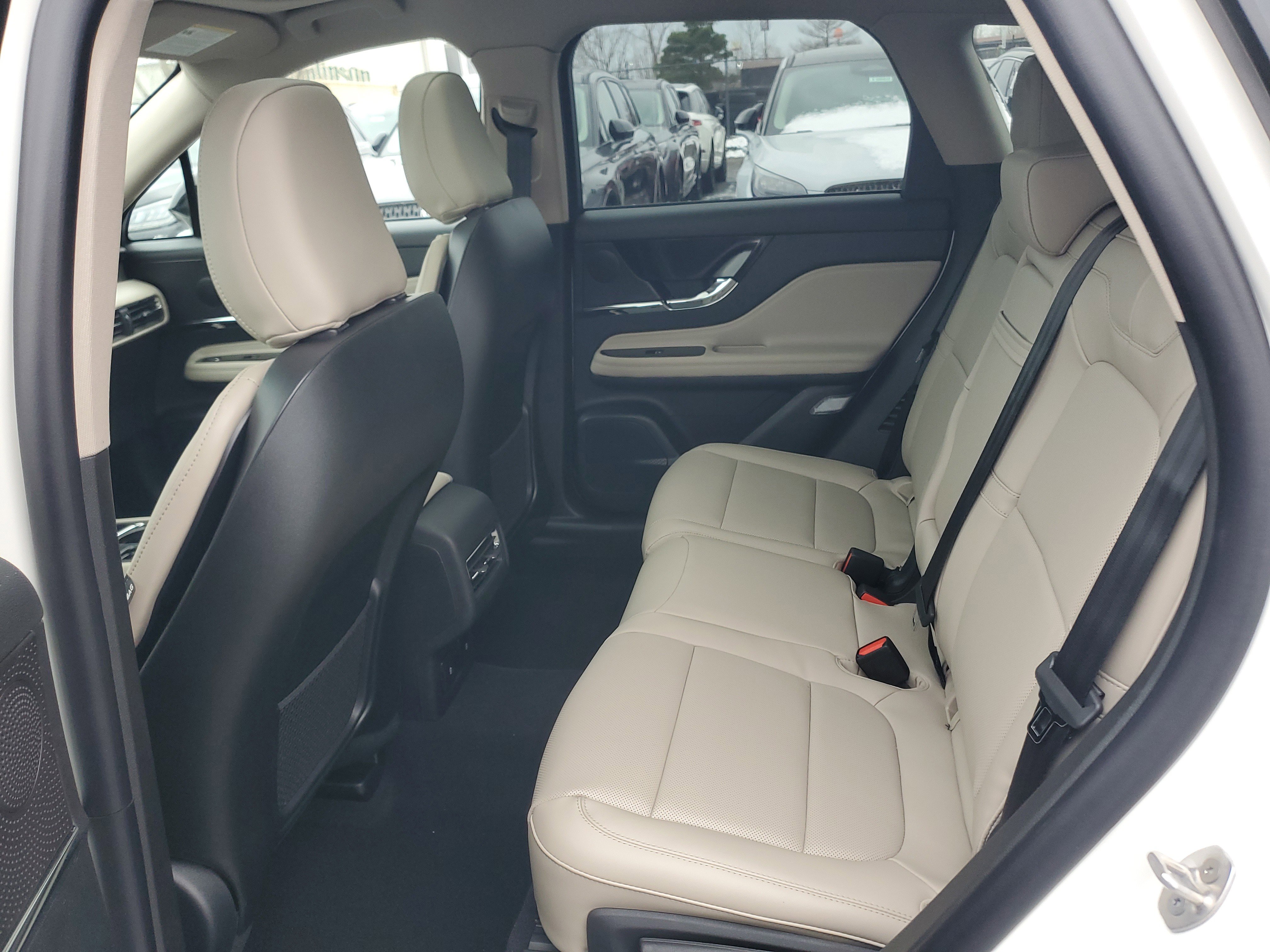 New 2026 Lincoln Corsair Premiere image 25