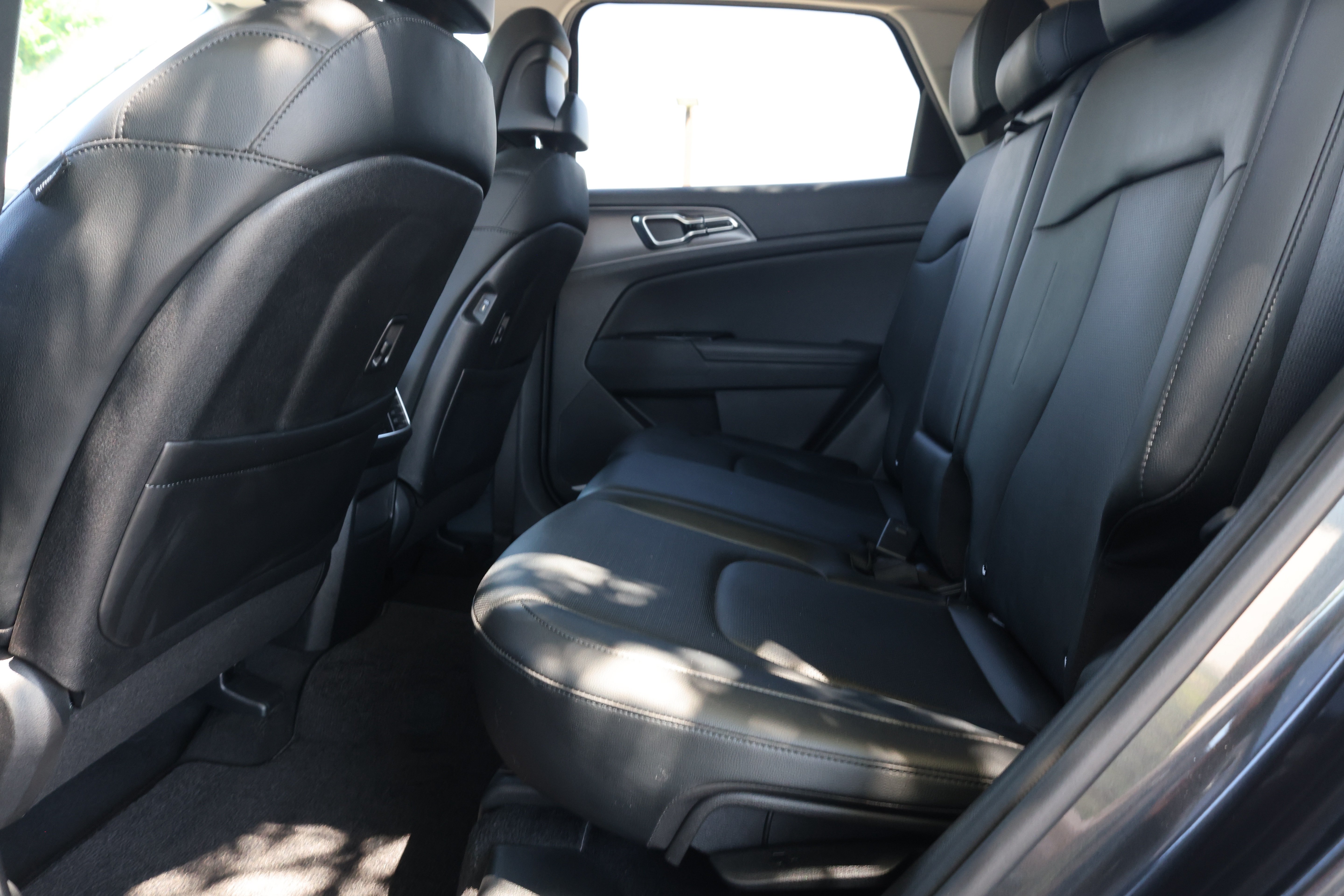Used 2023 Kia Sportage SX FWD image 11