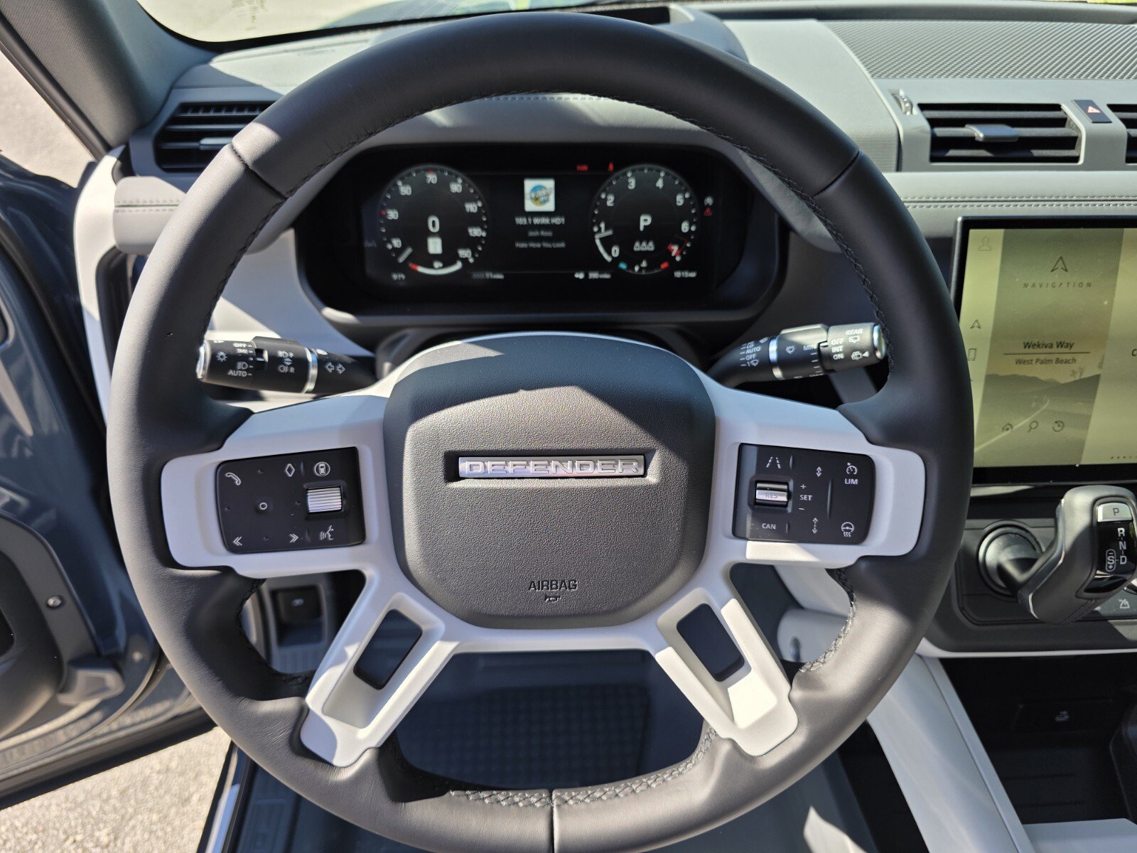 New 2026 Land Rover Defender 110 S AWD/4WD image 15