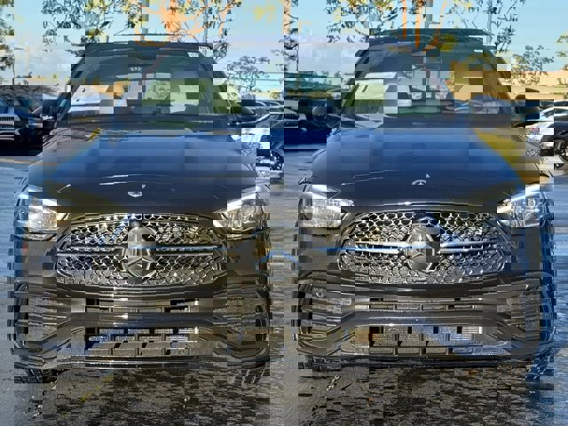 Used 2024 Mercedes-Benz C 300 4MATIC Sedan image 3