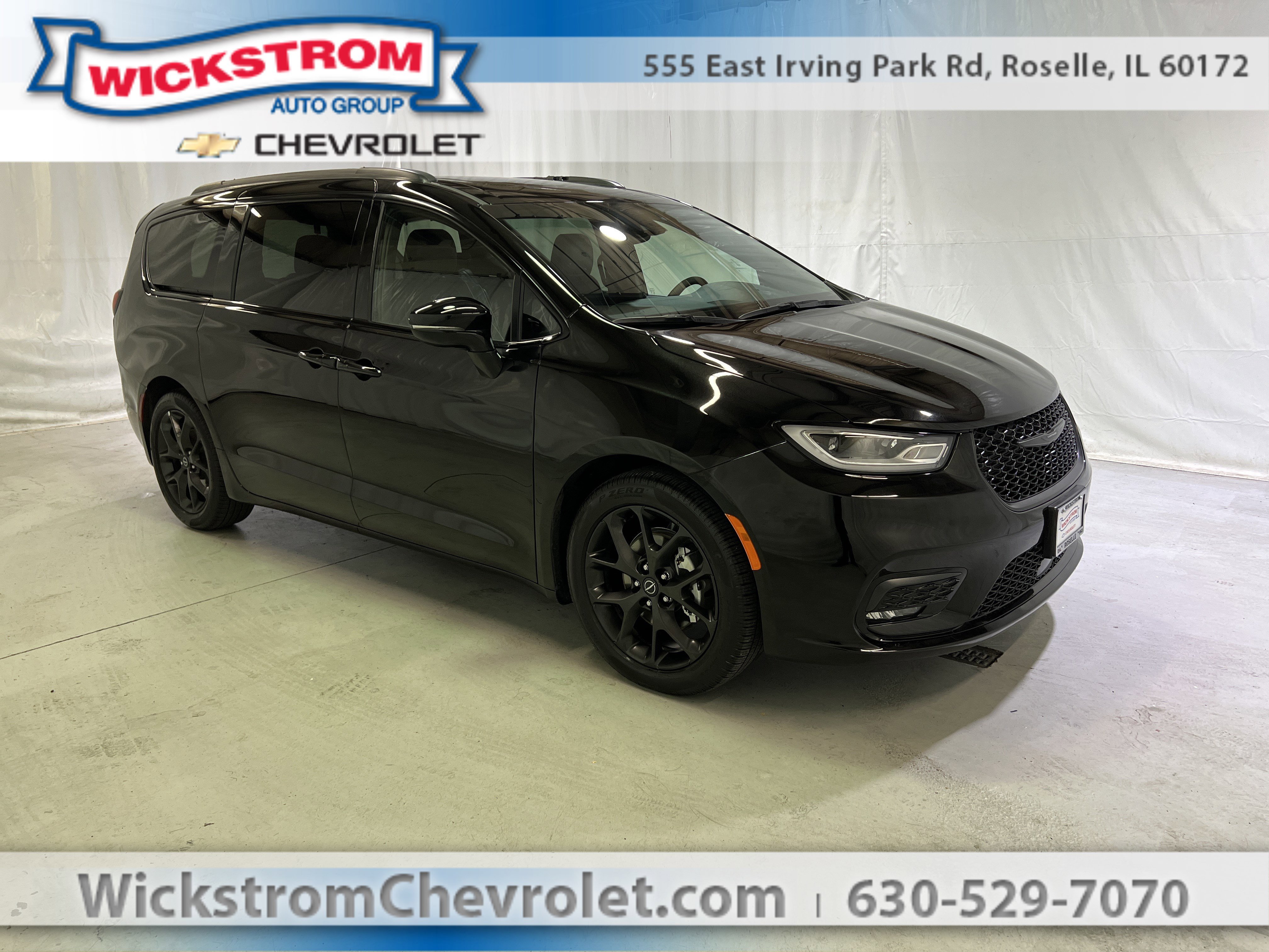 Used 2025 Chrysler Pacifica Limited