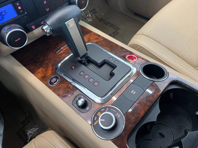 Used 2009 Volkswagen Touareg VR6 image 21