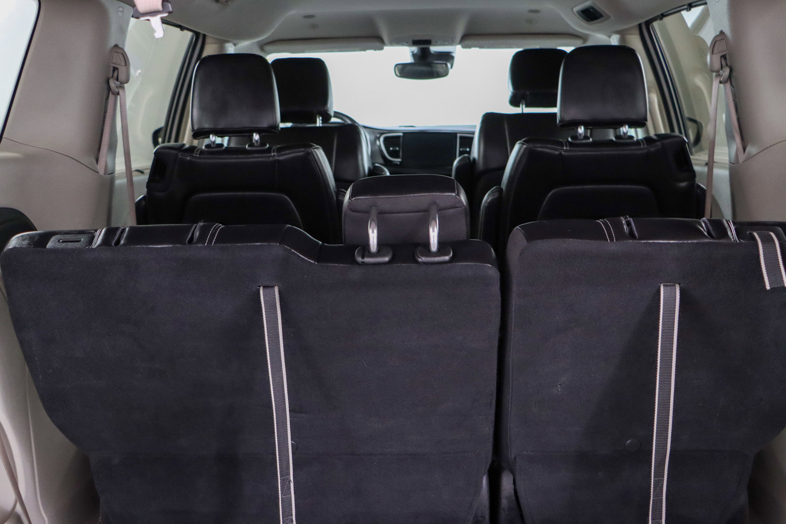 Used 2023 Chrysler Pacifica Touring-L image 30