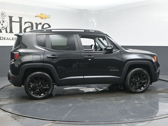 Used 2018 Jeep Renegade Altitude w/ UConnect 8.4 Nav Group AWD/4WD image 36
