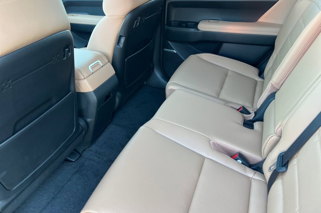 New 2026 Hyundai Santa Fe Limited image 10