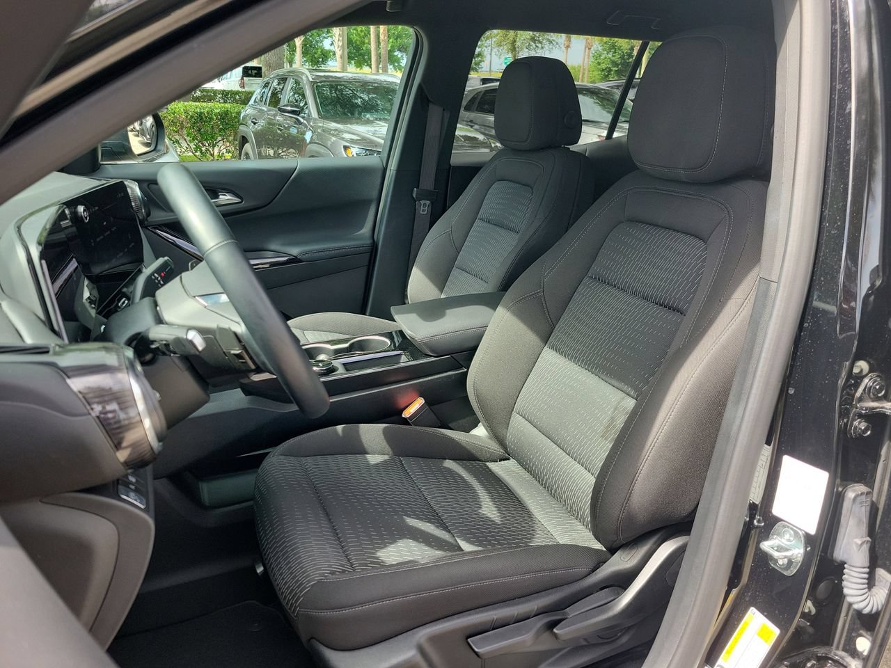 Used 2026 Chevrolet Equinox LT FWD image 15