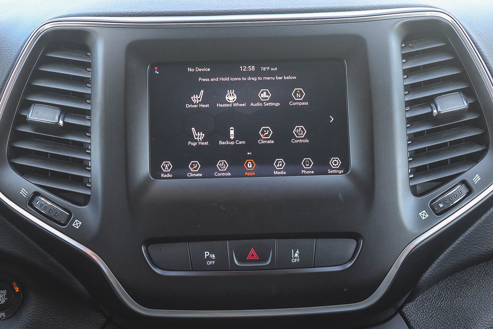 Used 2021 Jeep Cherokee Latitude Plus image 15