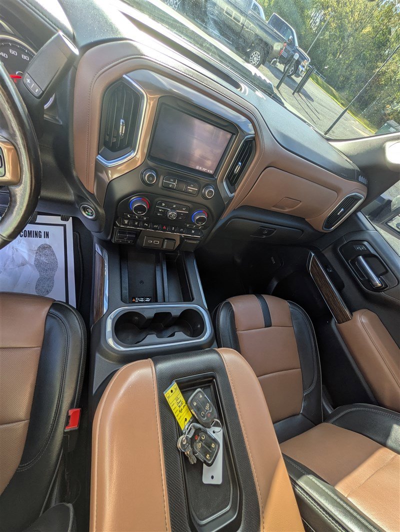 Used 2022 Chevrolet Silverado 3500 High Country w/ Safety Package II image 28