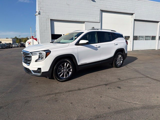 Used 2023 GMC Terrain SLT FWD image 19