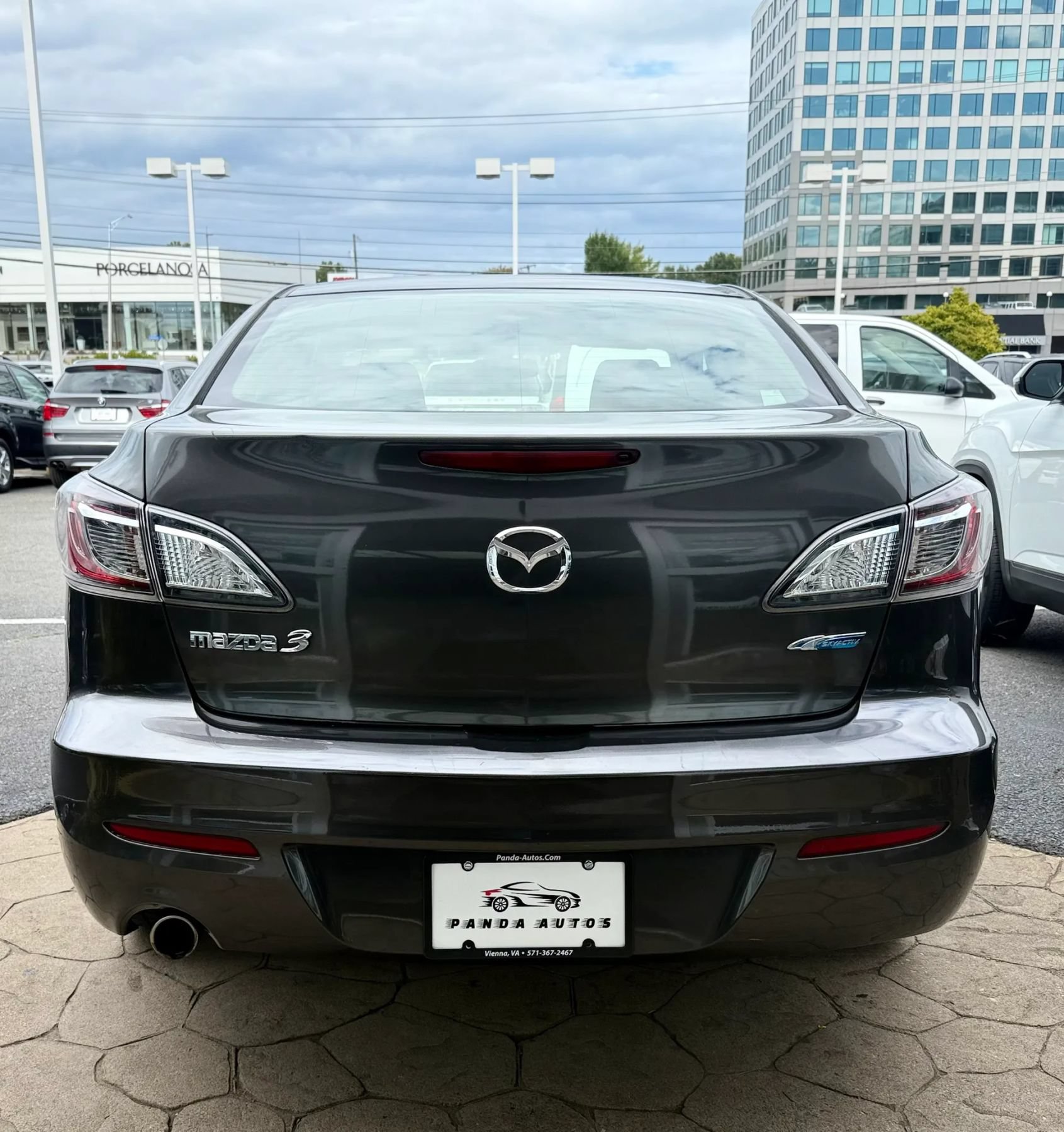 Used 2013 MAZDA MAZDA3 i Touring FWD image 6