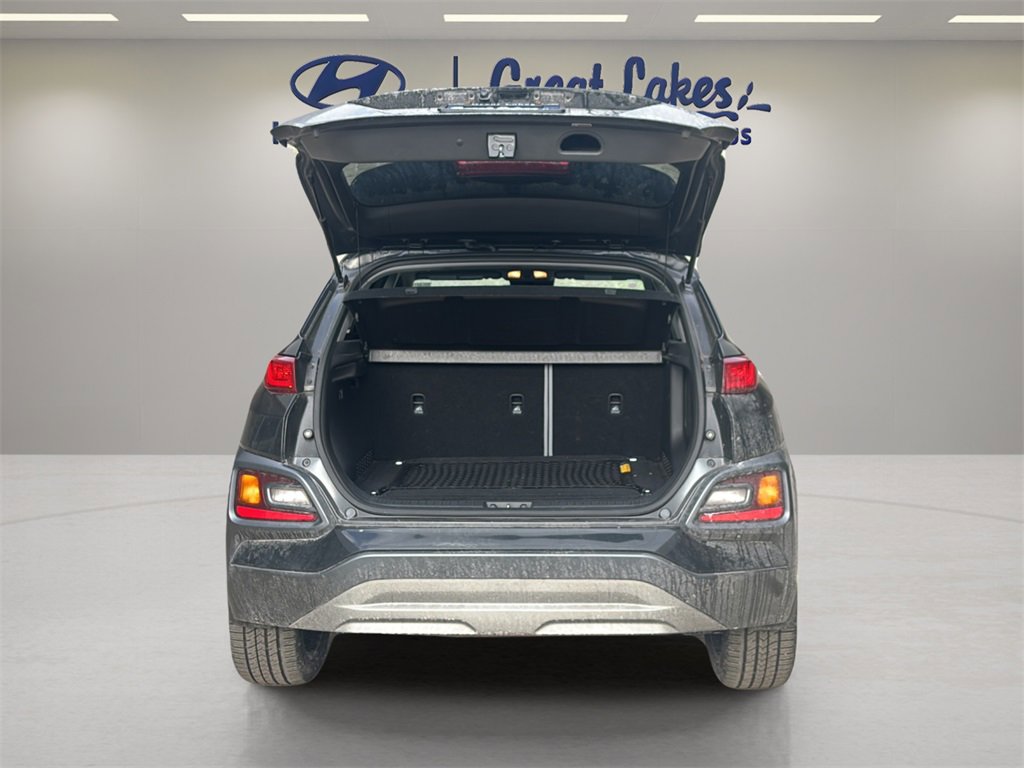 Used 2021 Hyundai Kona Limited w/ Cargo Package image 10