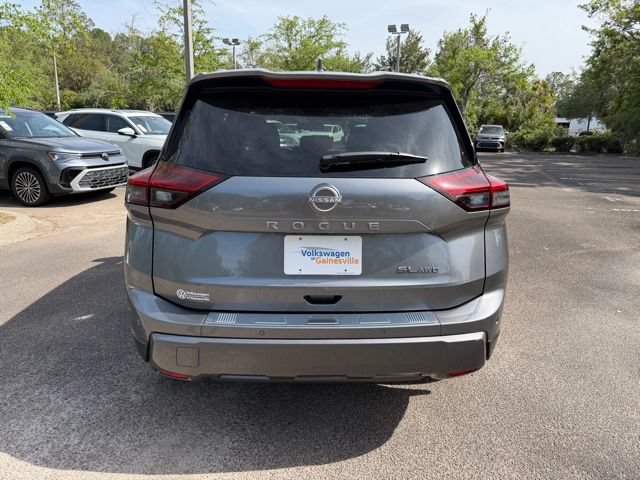 Used 2025 Nissan Rogue SL AWD/4WD image 5