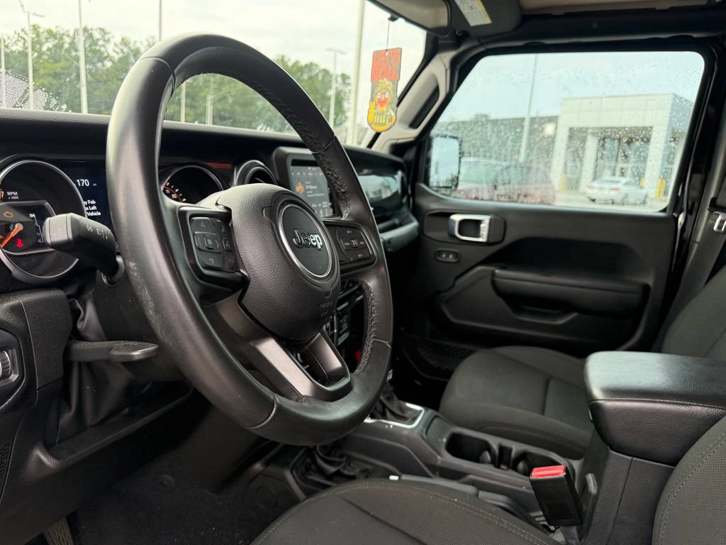 Used 2022 Jeep Gladiator Sport AWD/4WD image 4