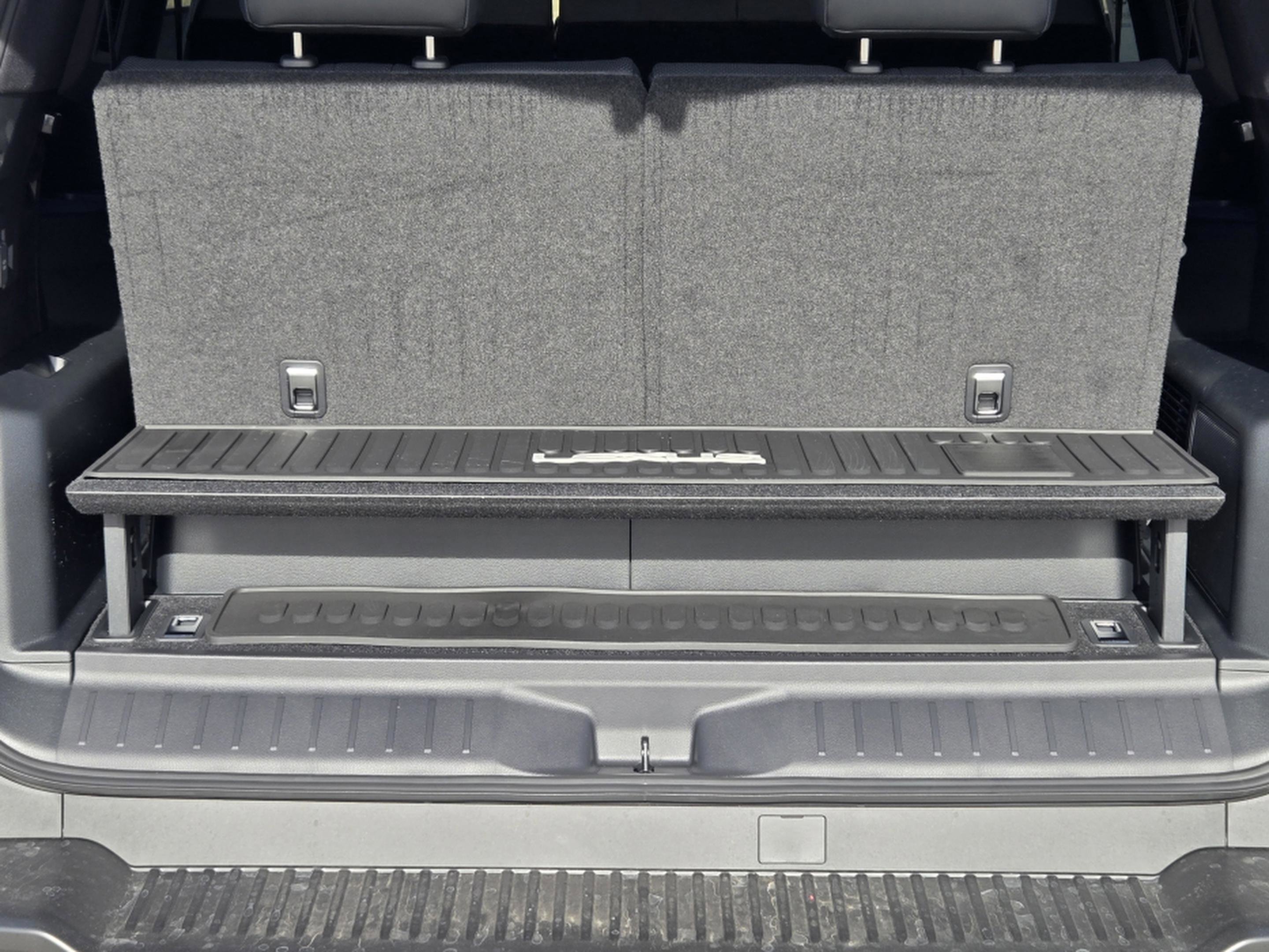 New 2026 Lexus LX 700h Luxury image 25