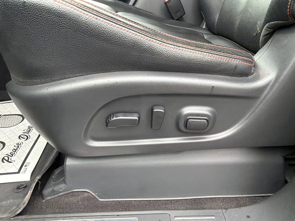 Used 2023 Nissan Titan PRO-4X w/ Pro-4x Convenience Package AWD/4WD image 26