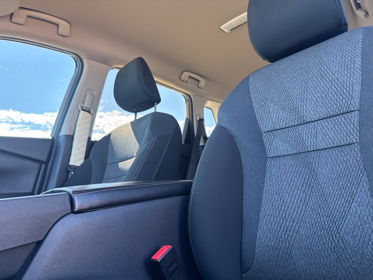 Certified 2024 Nissan Rogue SV FWD image 43