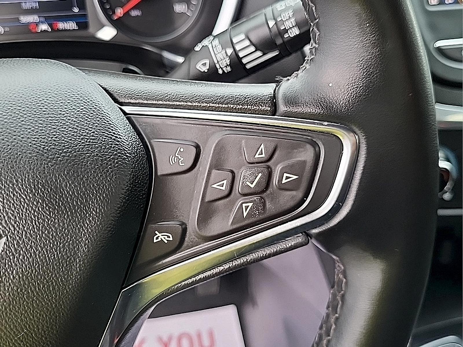 Used 2024 Chevrolet Equinox LT AWD/4WD image 18