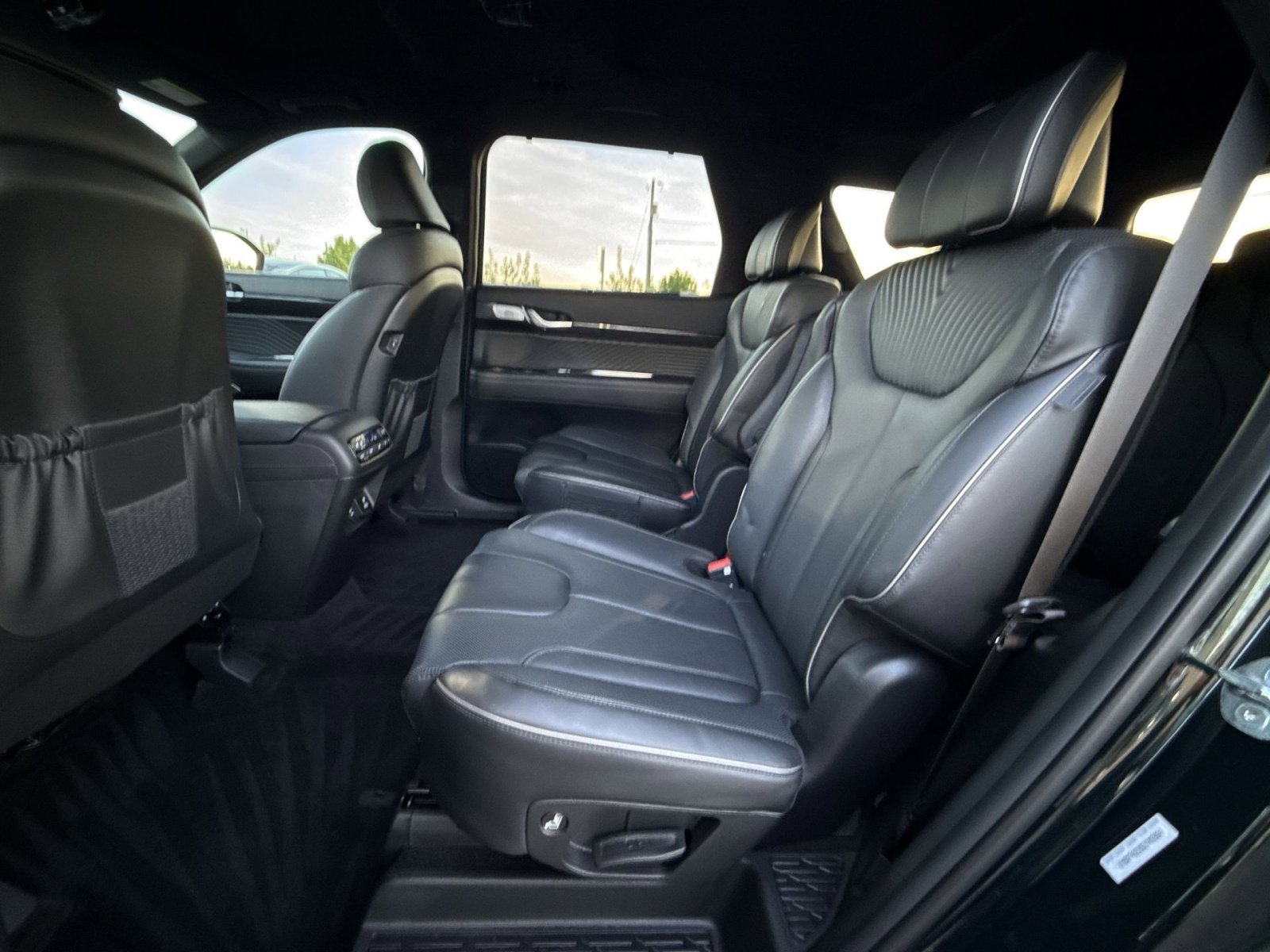 Used 2025 Hyundai Palisade Calligraphy image 25