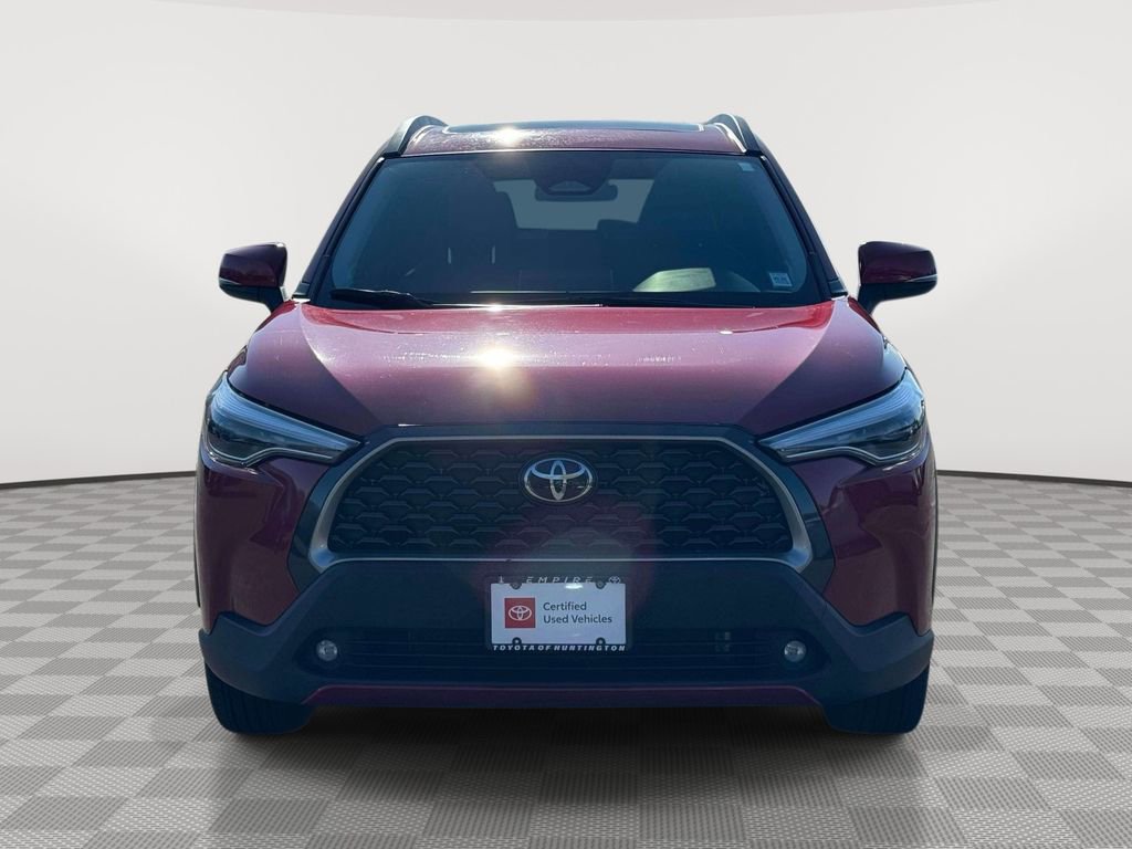 Used 2023 Toyota Corolla Cross XLE w/ Convenience Package AWD/4WD image 2