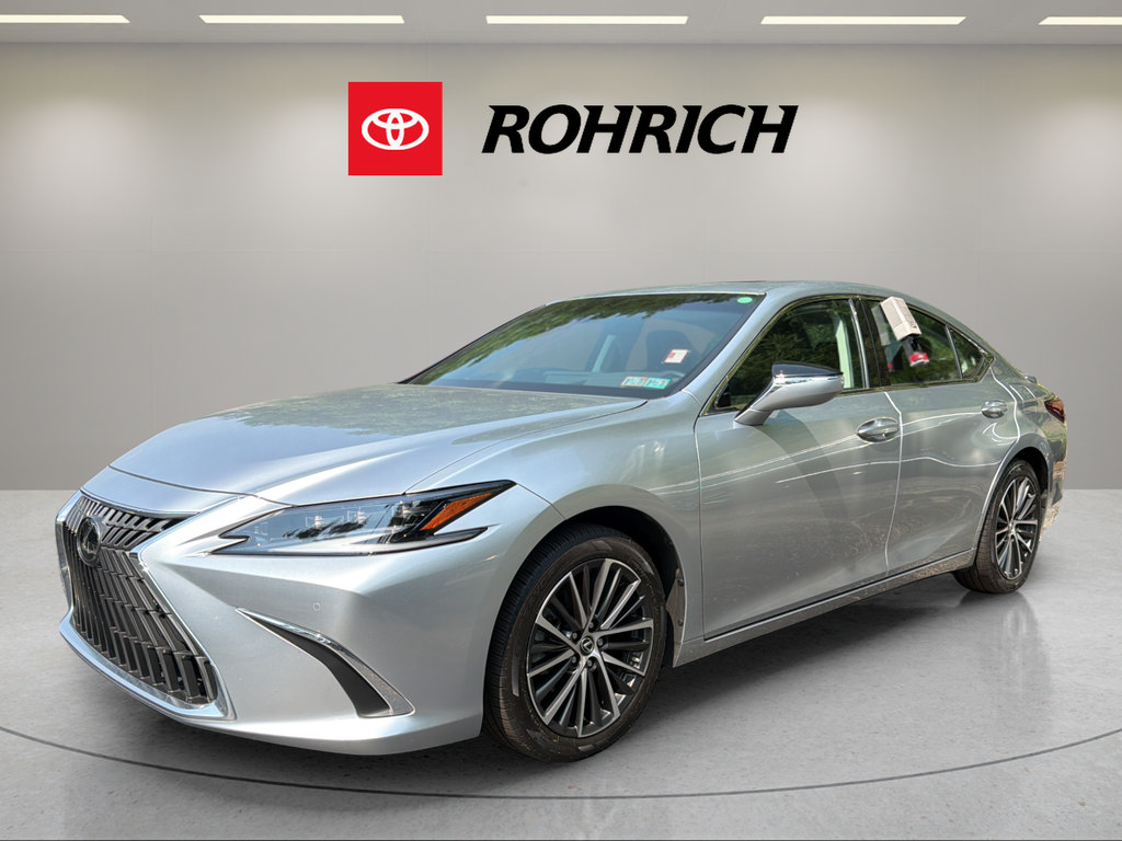 Used 2024 Lexus ES 300h w/ Premium Package FWD image 5