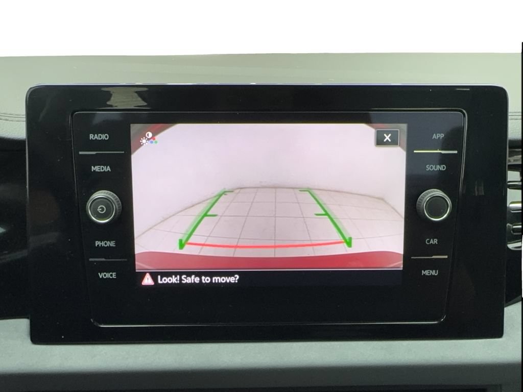 Used 2025 Volkswagen Jetta SE FWD image 46