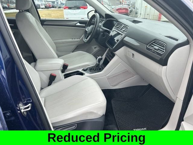 Used 2024 Volkswagen Tiguan Wolfsburg Edition AWD/4WD image 37