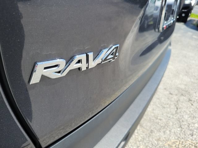 Used 2025 Toyota RAV4 XLE w/ Convenience Package FWD image 5
