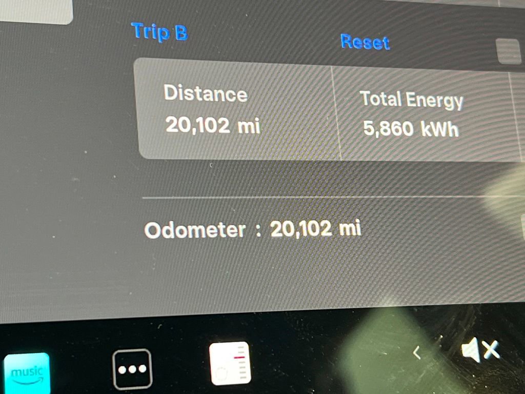 Used 2023 Tesla Model 3 Standard Range image 38