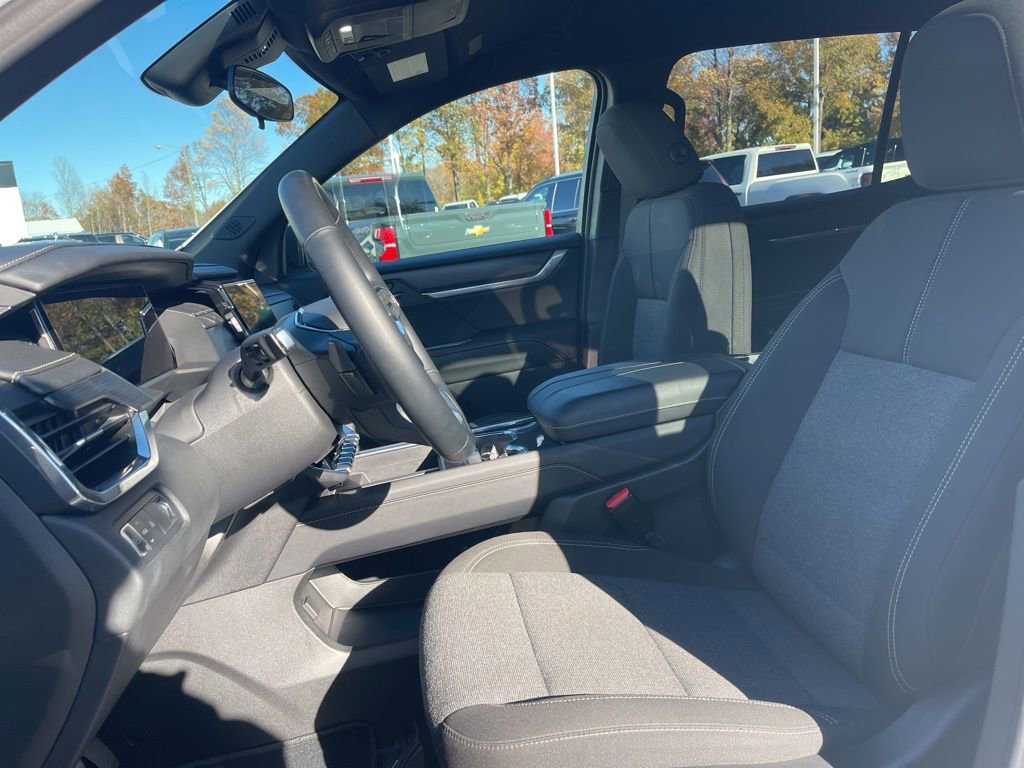 Used 2025 GMC Acadia Elevation FWD image 10