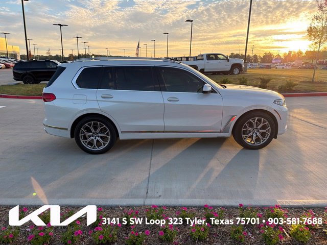 Used 2019 BMW X7 xDrive40i w/ Premium Package AWD/4WD image 13