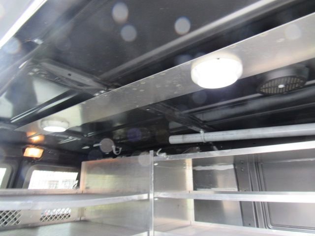 Used 2013 Ford E-150 and Econoline 150 w/ Exterior Upgrade Pkg image 10