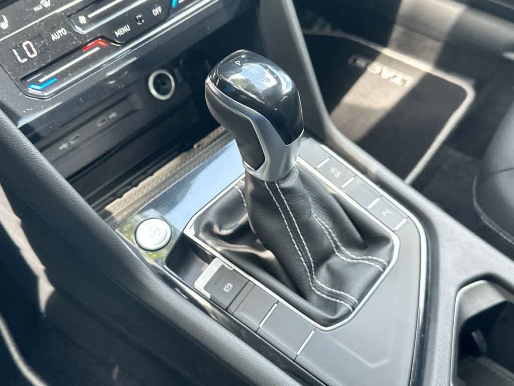 New 2026 Volkswagen Taos SE FWD image 20