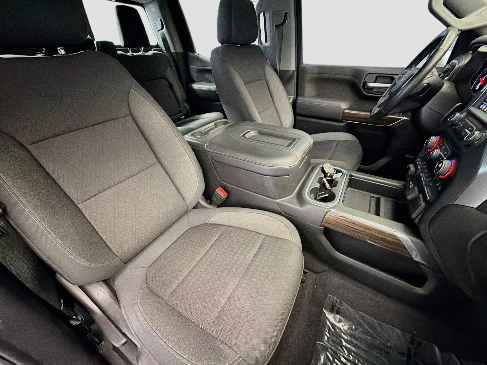 Used 2020 Chevrolet Silverado 1500 LT Trail Boss AWD/4WD image 15
