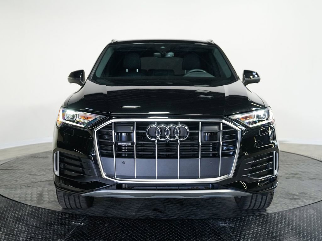Used 2023 Audi Q7 2.0T Premium w/ Convenience Package AWD/4WD image 2